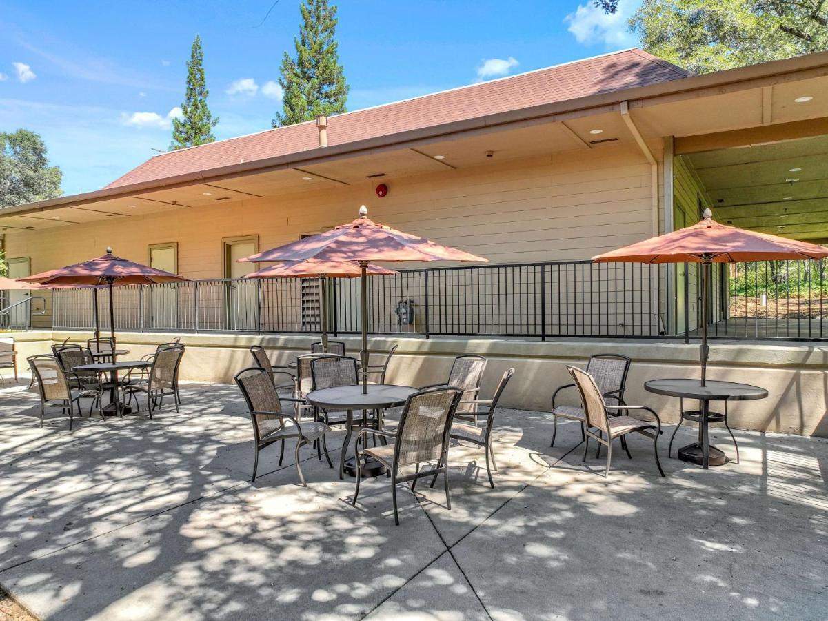 Best Western Plus Sonora Oaks Hotel And Conference Center Exteriér fotografie